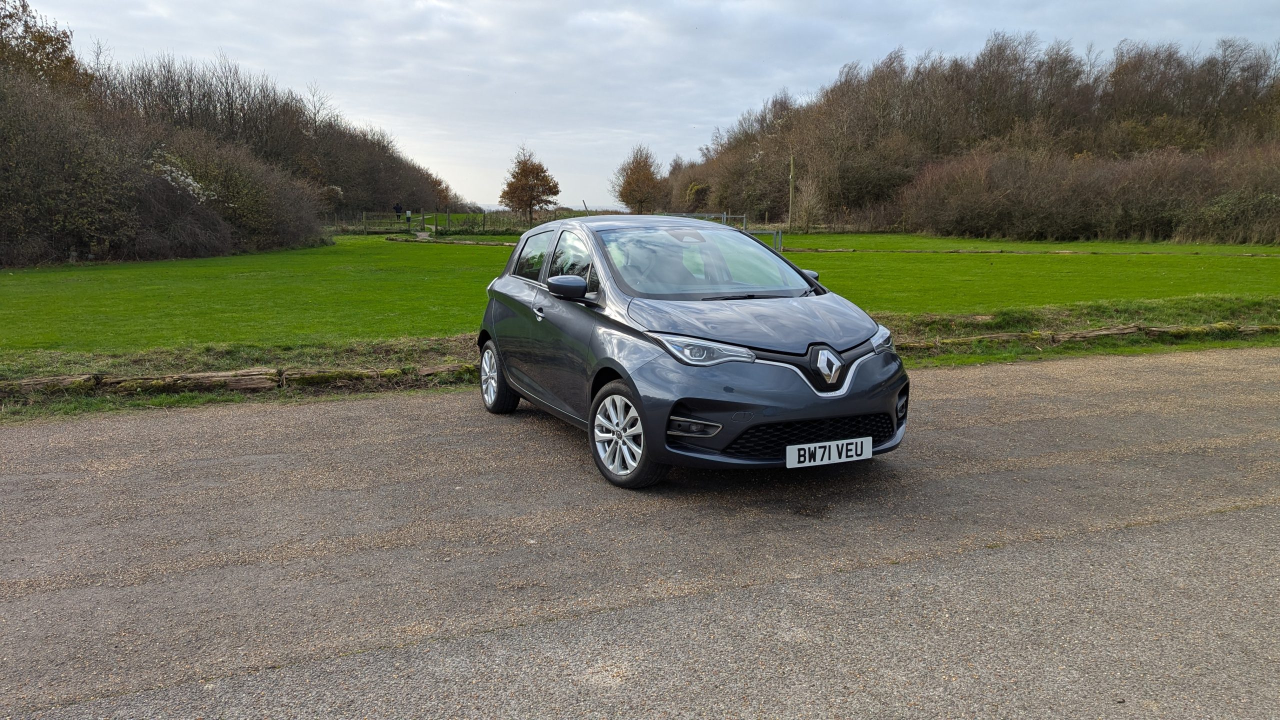 2021 Renault Zoe Iconic Rapid Charge ZE 50 - Thumbnail 2